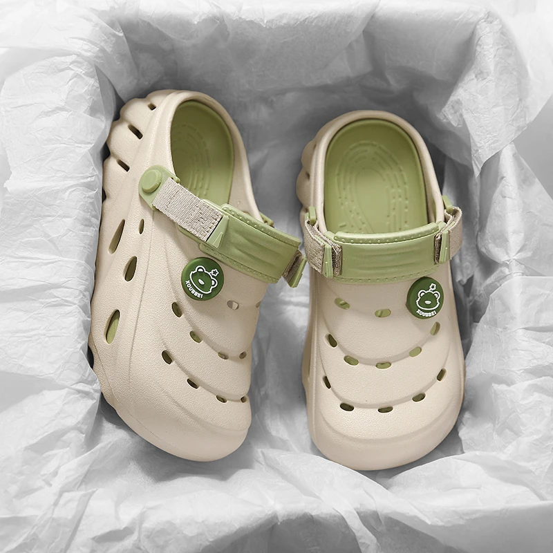 Trendy Outdoor Slippers Light Portable Structure Thick Cushion Sole Women Daily Leisure Shoes