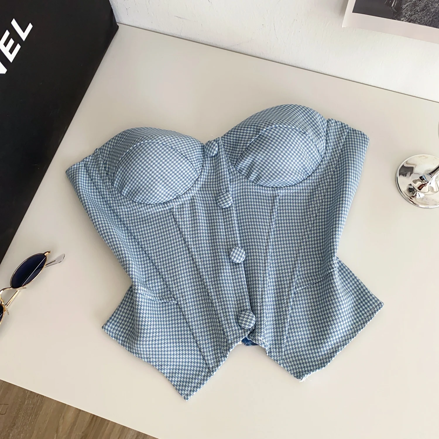 Clothland المرأة ريترو منقوشة المحاصيل الأعلى حمالة أكمام الخامس الرقبة سستة مشد قميص خمر مثير سليم بلوزة Blusa WA386 #1