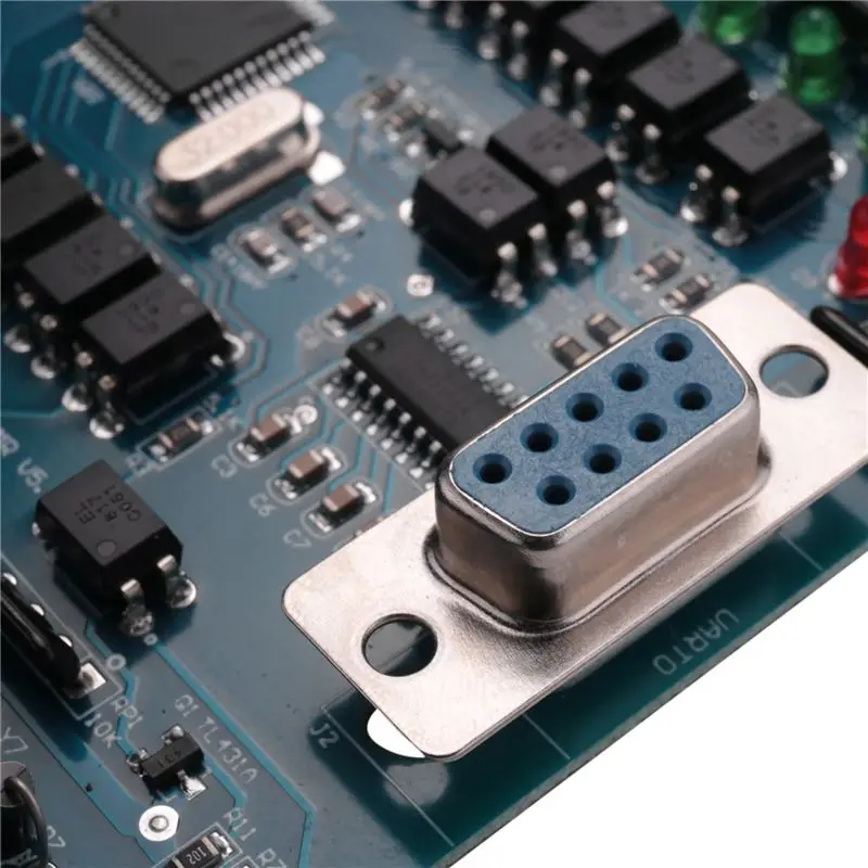 Controller logico programmabile FX2N-20MR Scheda di controllo industriale PLC 12 ingressi 8 uscite 24 V 5 A