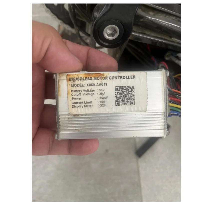 

X869-AA018 (индивидуальный) 36 В 15 А БЕСЩЕТОЧНЫЙ КОНТРОЛЛЕР ДВИГАТЕЛЯ Обновленные детали Электрический велосипед ENGWE