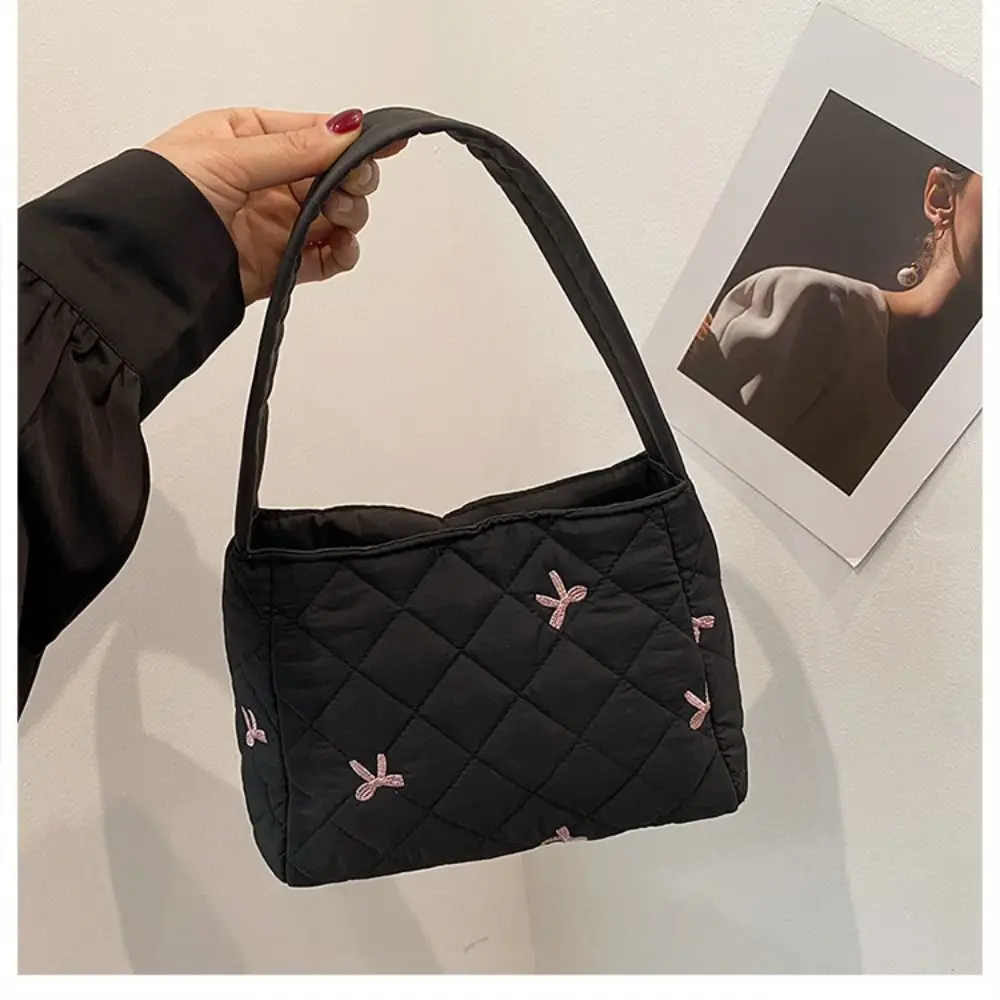 Fashion Quilted Shoulder Bag Large Capacity Lightweight Handheld Shopping Bag Underarm Bags Underarm Bags for Women Girls