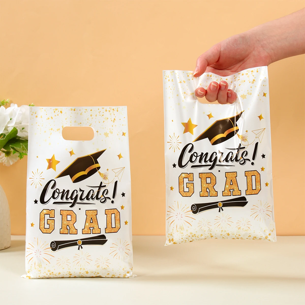 2025 Graduation Party Gift Bag Class of Graduation Season Party Decor Grad Supplies Candy Biscuit Baking Gift Wrapping Favor Bag