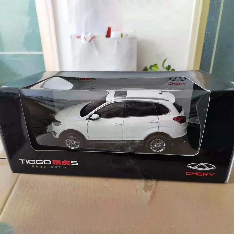 Chery Tiggo 5 1: 18 Simulation Alloy Car Model, Desktop Decoration, Gift for Adults