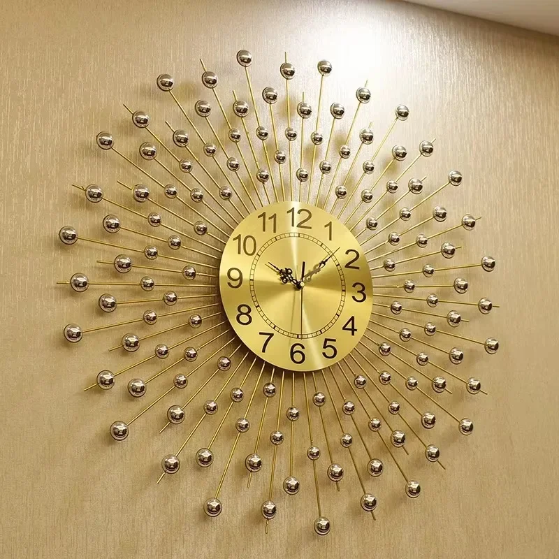 

Metal European Creative Simple Wall Clocks Luxury Quartz Silent Living Room Wall Clocks Large Roundness Golden Home Decoration