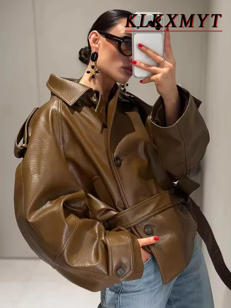 

Женская винтажная кожаная куртка с карманами, весенняя, свободного кроя, с воротником-стойкой, длинными рукавами, двубортная, с поясом