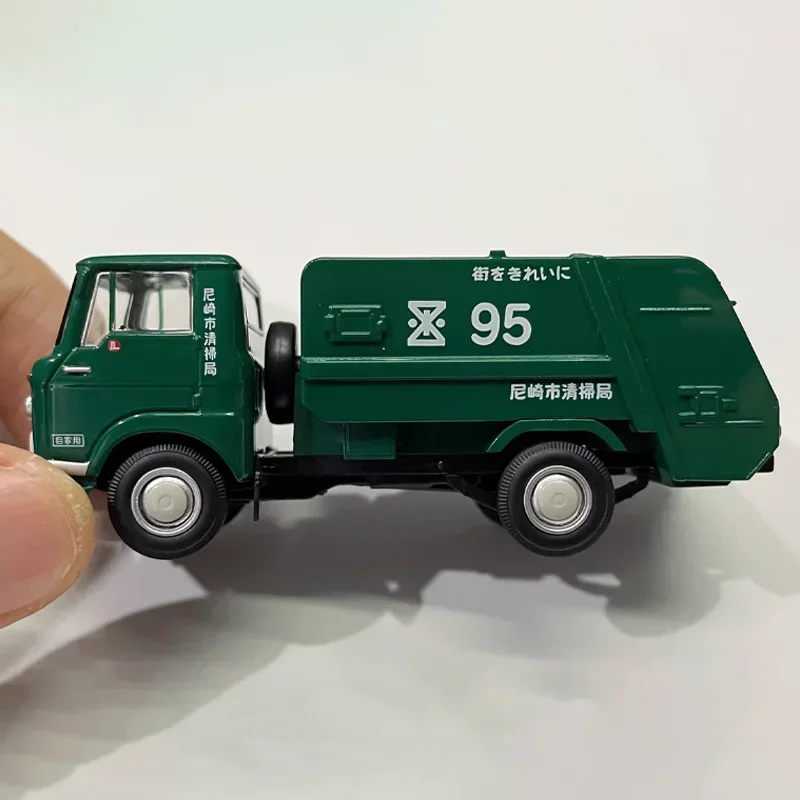 TAKARA TOMY TOMYTEC Tomica 1/64 TLV-208a Isuzu Elf Cleaning Truck  Alloy Toys Motor Diecast Metal Model Gifts