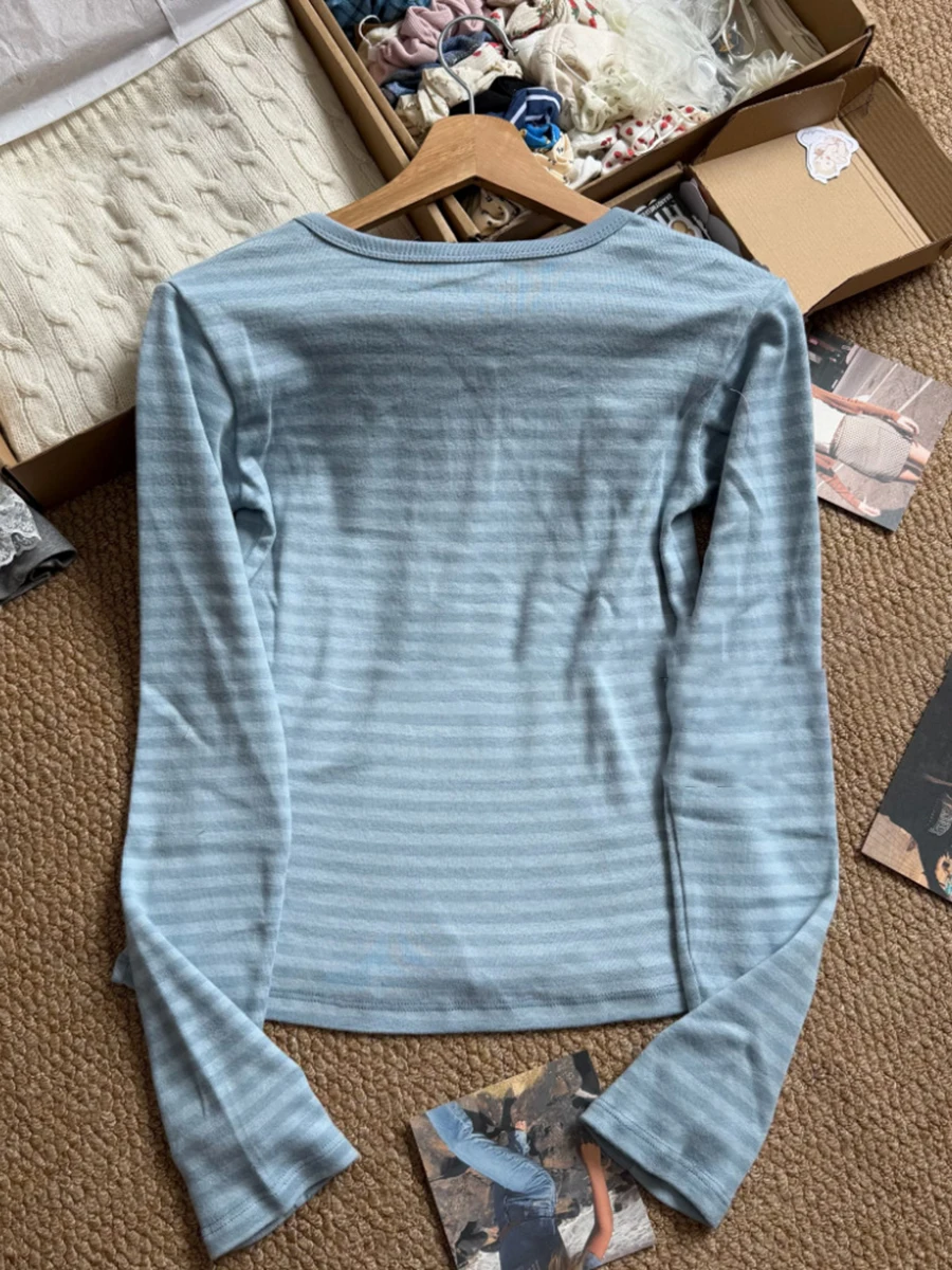 New Striped Slim Long Sleeve T-shirts Women Spring Three Buttons O-neck Cotton Tee Tops Female Casual Vintage Classic Tshirt Y2K