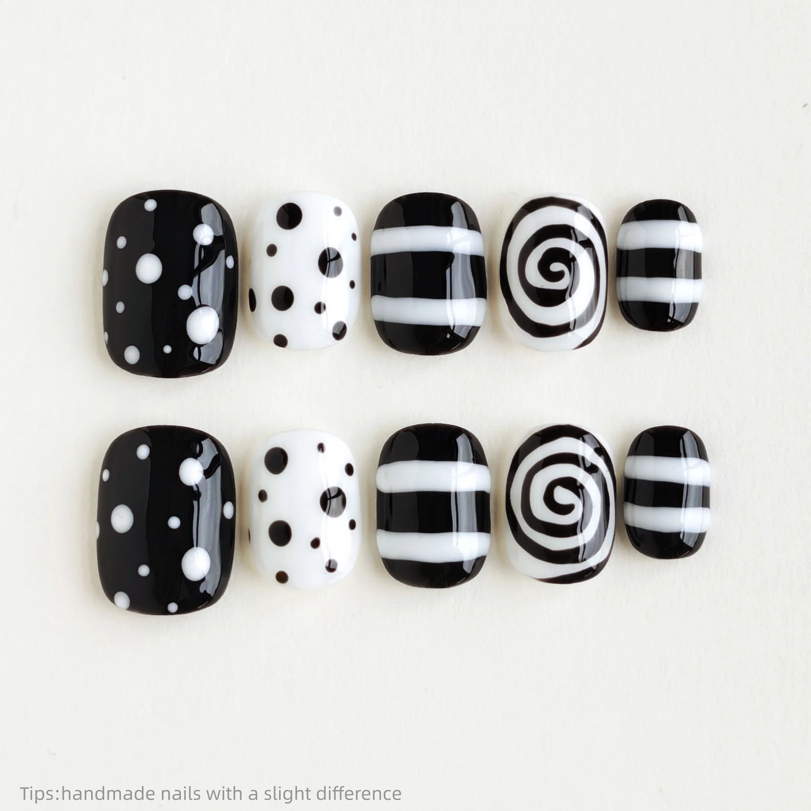 

10pcs Handmade Black White Polka Dots Press On Nails Square Short Retro Fun Fake Nails Stripe Decor False Nail