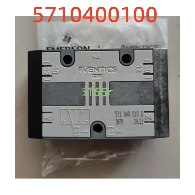 2pcs   Pneumatic Reversing Valve CD07 Pneumatic Control Tube Connection  5710400100