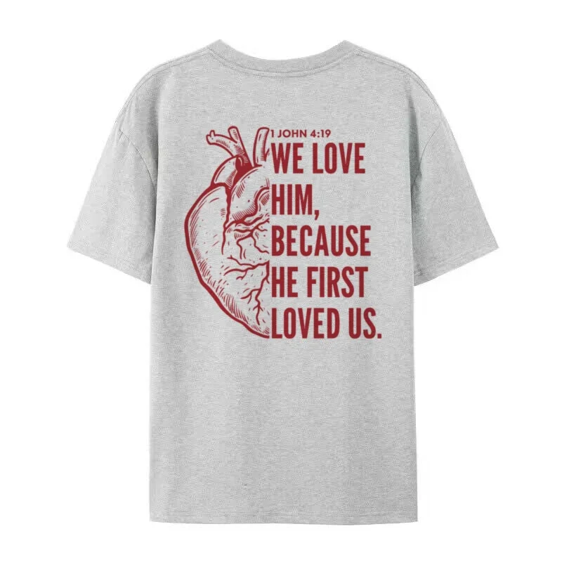 تي شيرت نسائي كبير الحجم مطبوع عليه الظهر ملابس الشارع المسيحية تي شيرت يسوع الإيمان تي شيرت آية الكتاب المقدس تي شيرت للجنسين ملابس دينية هدية