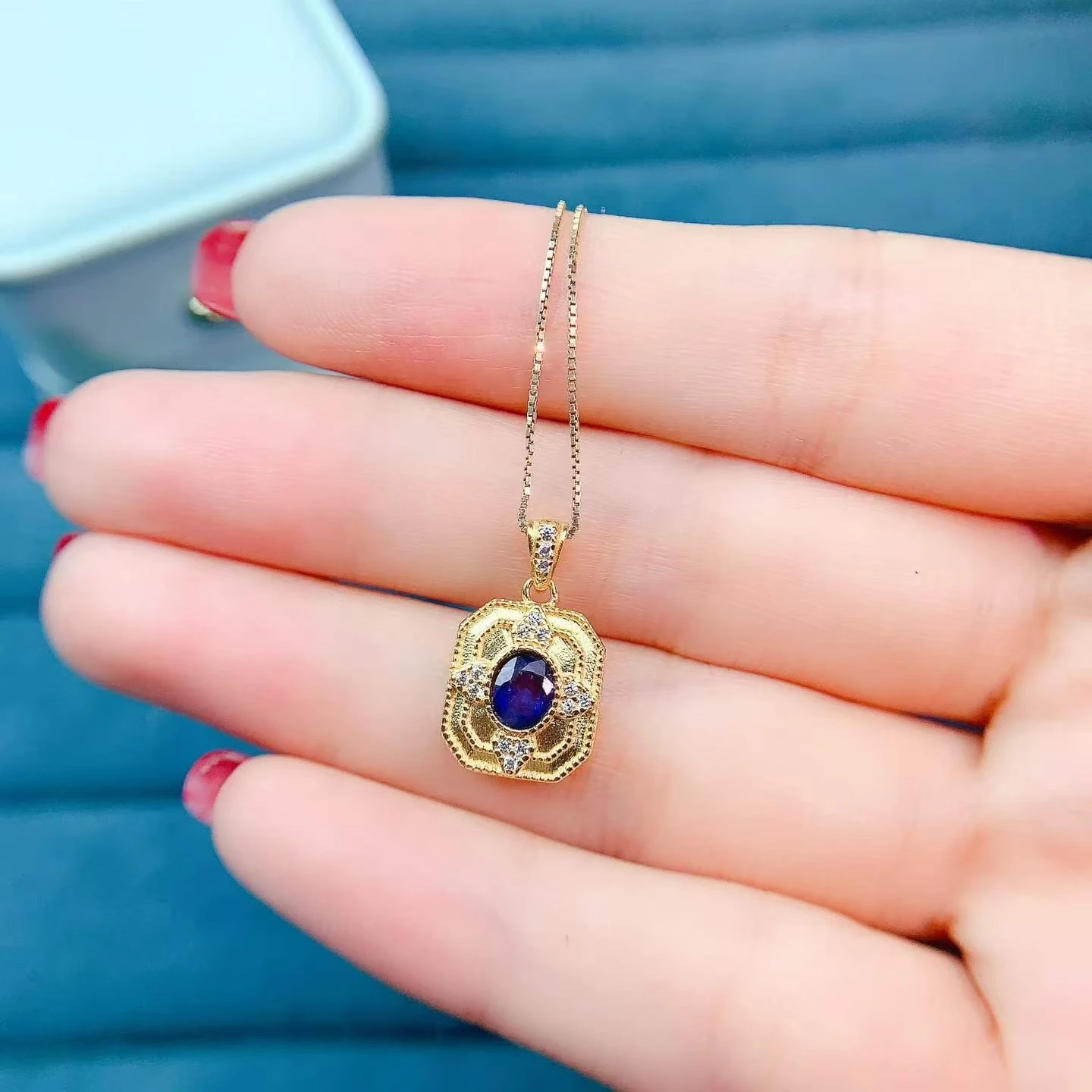 Natural Sapphire Pendant 925 Silver Vintage Carved Design Oval Blue Sapphire Jewelry with Certificate for Women Anniversary Gift