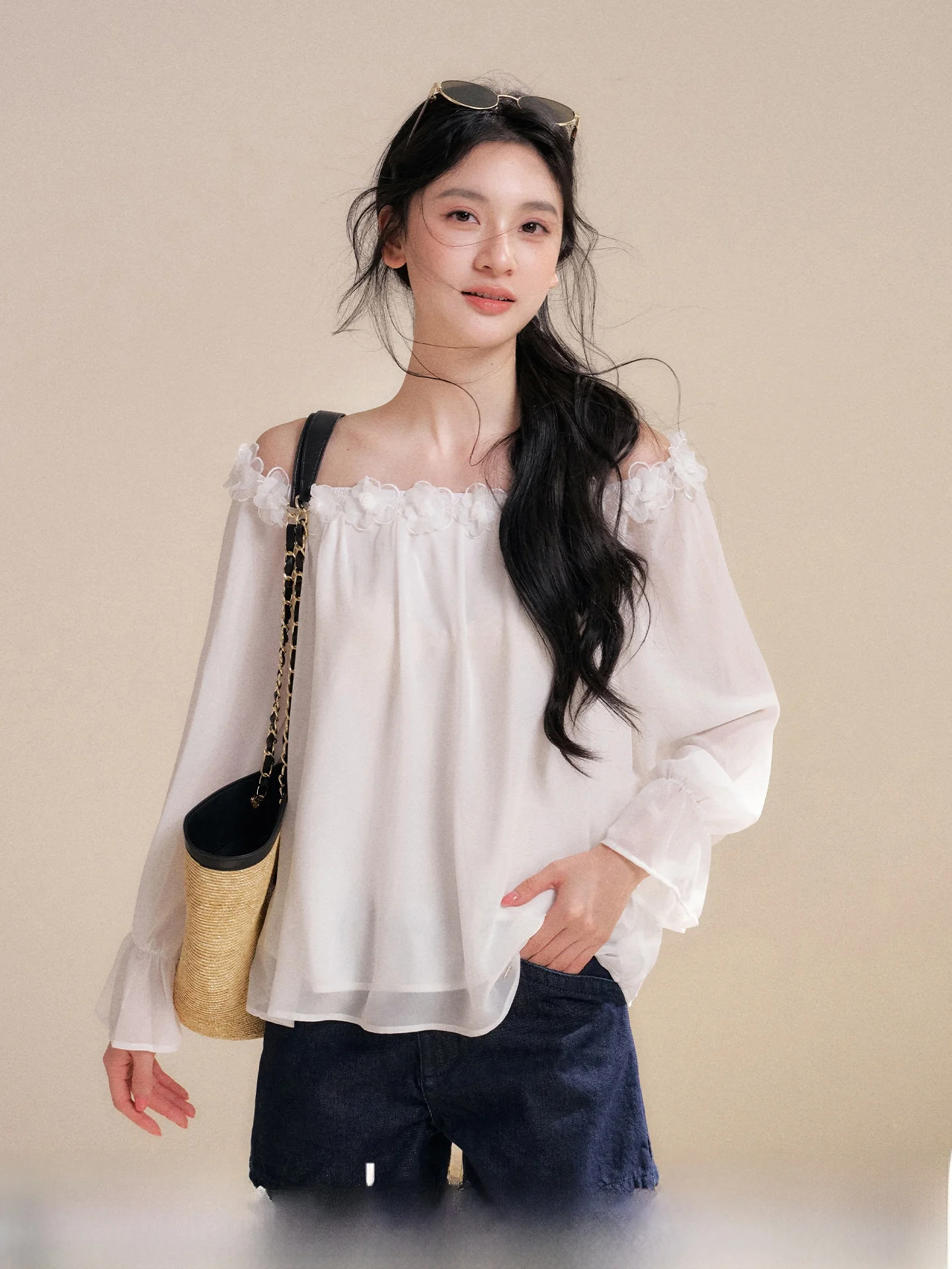 

Kroche Casual Style Long Sleeve Loose Fit Women's Shirt Elastic One-Shoulder Chiffon Top Heavy-Weight 3D Flower Embroidery Br...
