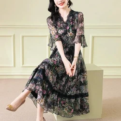 Silk Dress Ladies Summer 2024 New French V-neck Trumpet Sleeves Waist Slim Skirt High-end Silks Retro Floral Skirt