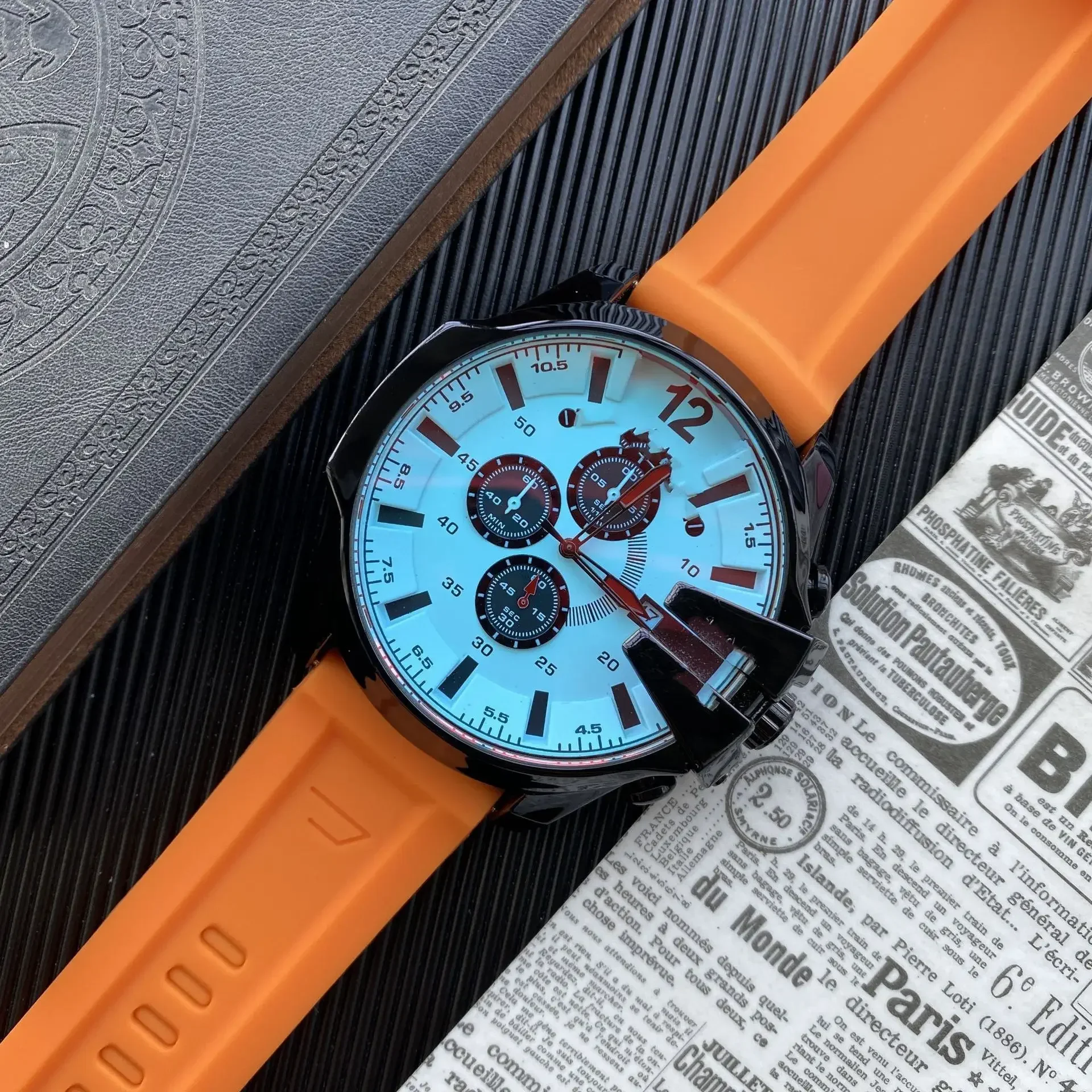 Unisex Silicone Strap Quartz Watch Calendar Feature Elegant Design Brand Cross-Border Wristwatch for Men and Women