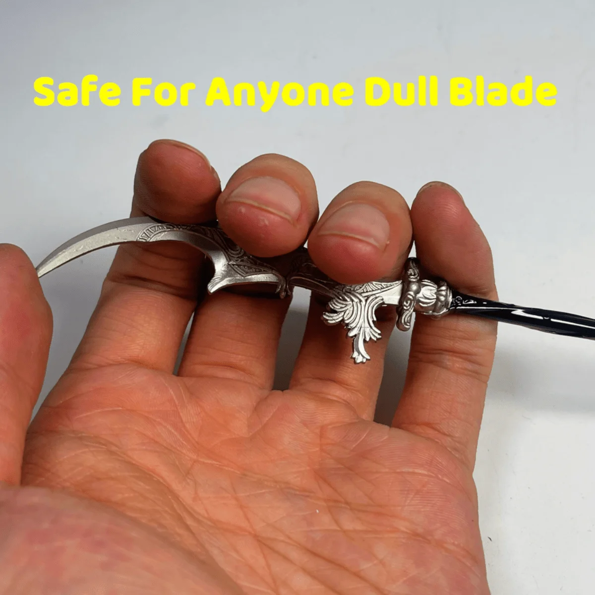 8.6 بوصة إلدن لوريتا الحرب المنجل معدن كاتانا السيف الساموراي صابر النينجا سكين اليابانية كاتانا صابر تأثيري اكسسوارات الدعامة لعبة