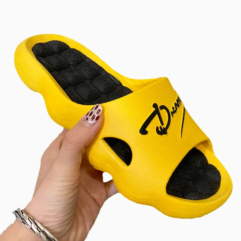 

New Slippers Men Summer Trendy Fashion Outer Wear Men's Shoes Indoor Home Bathroom Non-slip Slides Beach Sandals Women Slippers