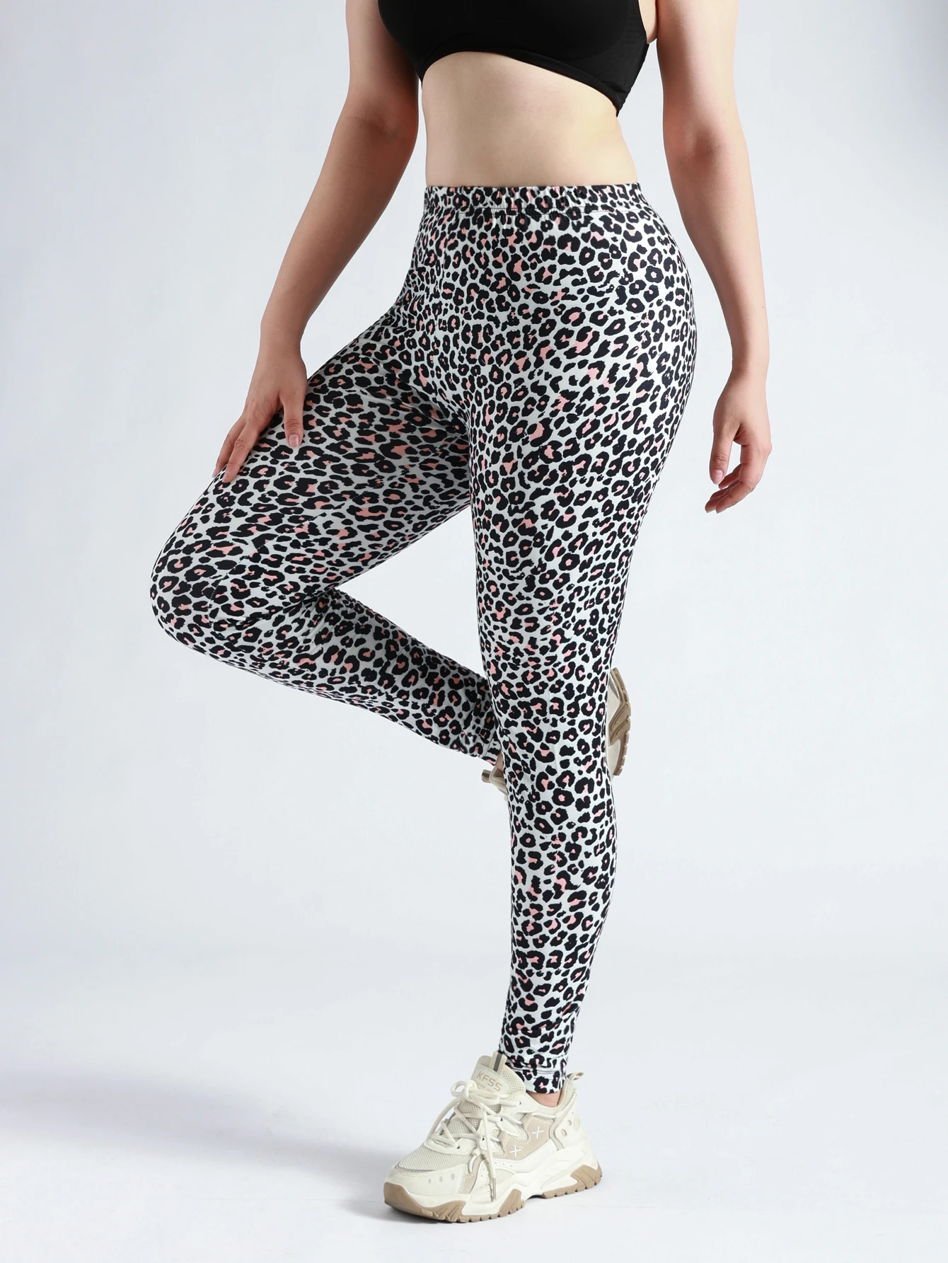 Women\'s Leopard Print Leggings Long Slim Fit Fashionable And Sexy Leggings Outdoor Sports And Leisure Leggings