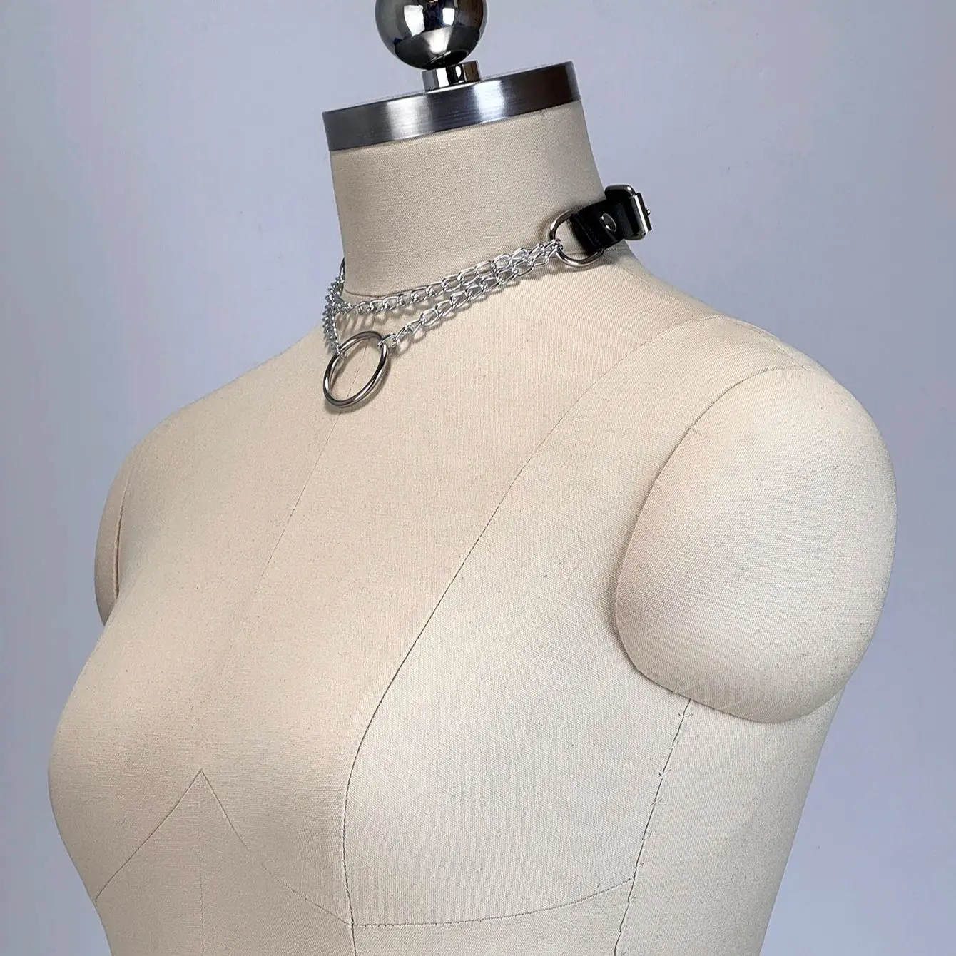 2 pezzi cinturino decorativo in pelle moda unisex con collare a catena regolabile per maschera per gatti accessori per abbigliamento per feste quotidiane