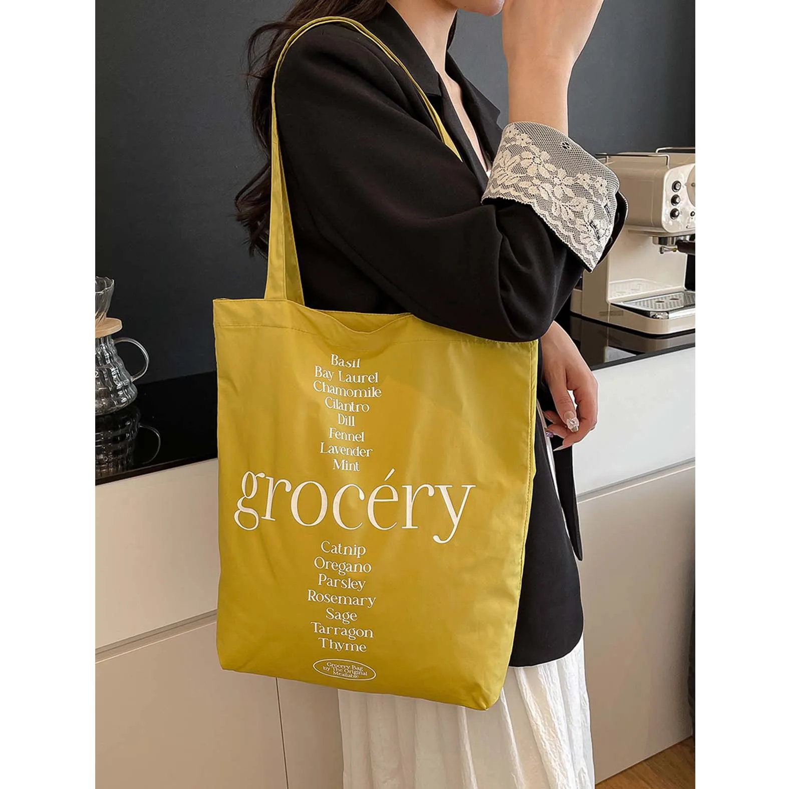

2025 Spring/Summer New Japanese and Korean Small Fresh Letter Printed Large Capacity Simple and Versatile Work Commuter Shoulder