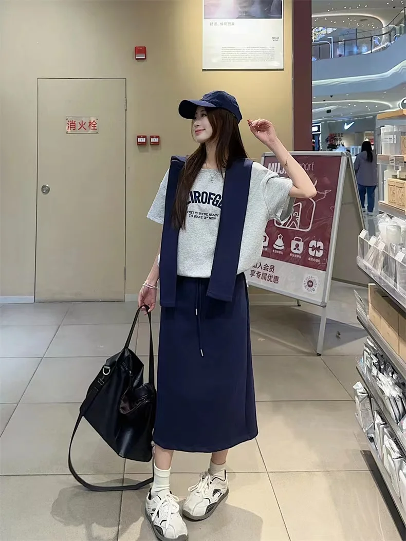 

Women's Casual Three Piece Set Grey Tee Navy Blue Skirt Matching Shawl and Hat Stylish Outfit Comfortable and Versatile Design