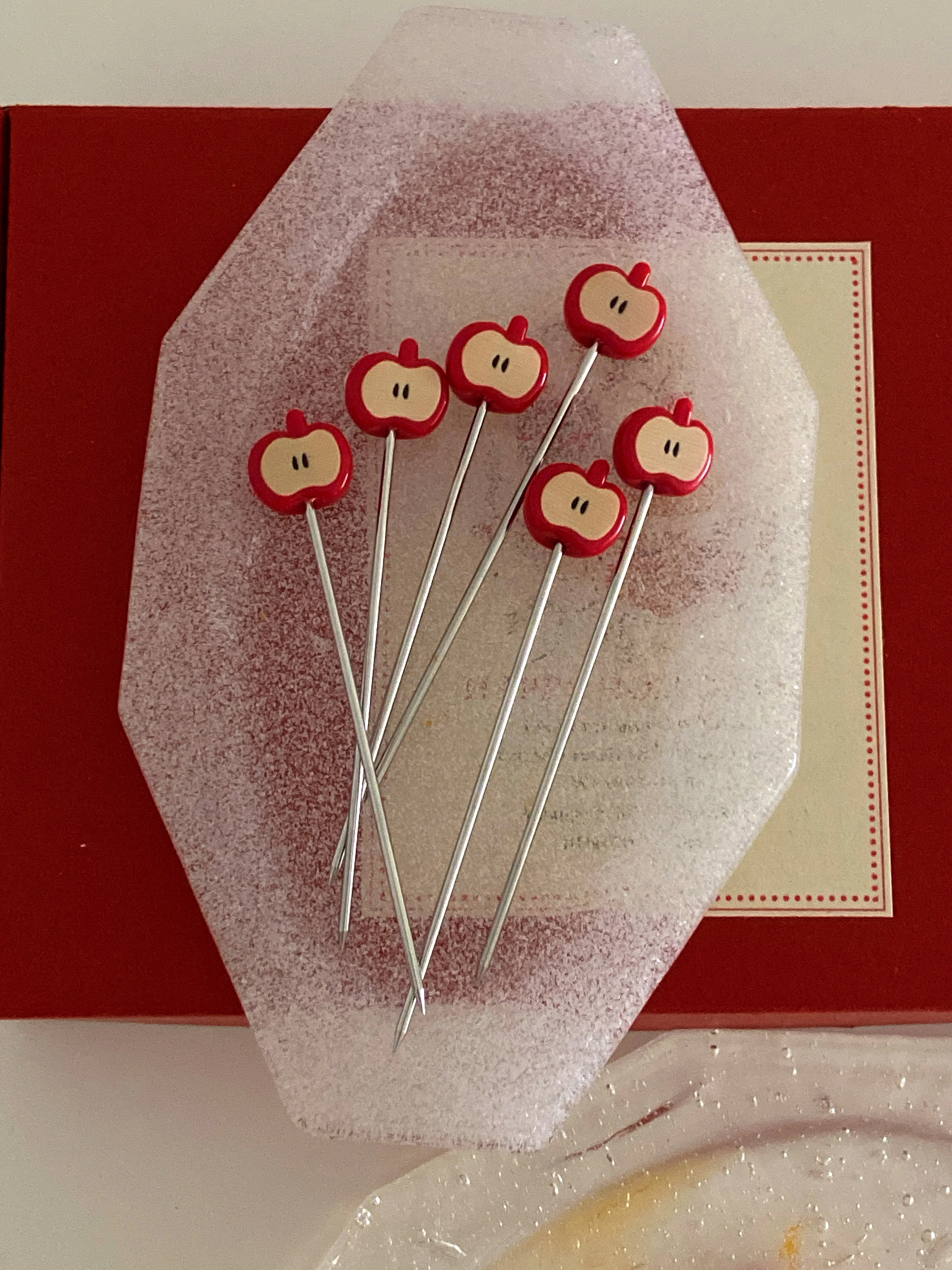 

Креативные фруктовые палочки ручной работы на Рождество и Новый год, яблоки, вилки из нержавеющей стали, очаровательный подарок премиум-класса для мира