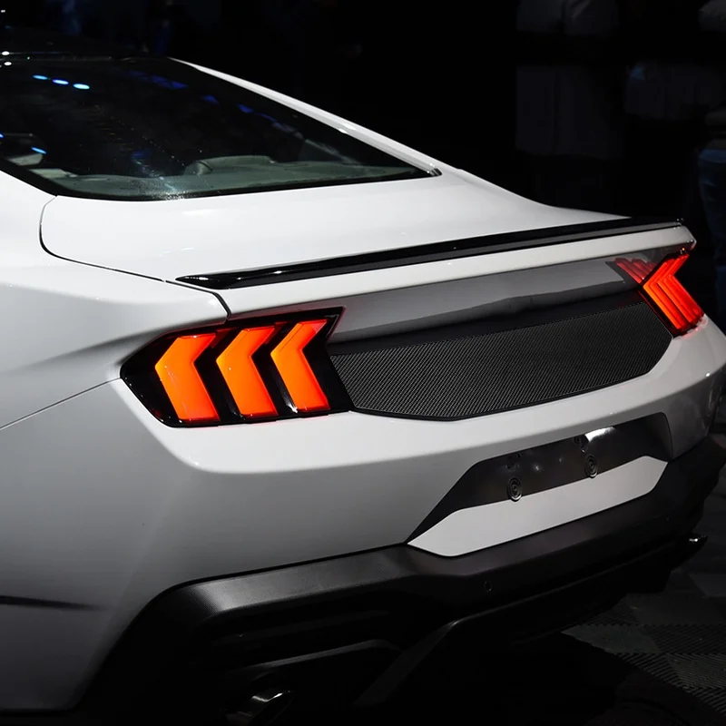for Mustang 2024+ Rear Trunk Lid Panels Carbon Fiber Real Dry Carbon Fiber Decorative Panels.