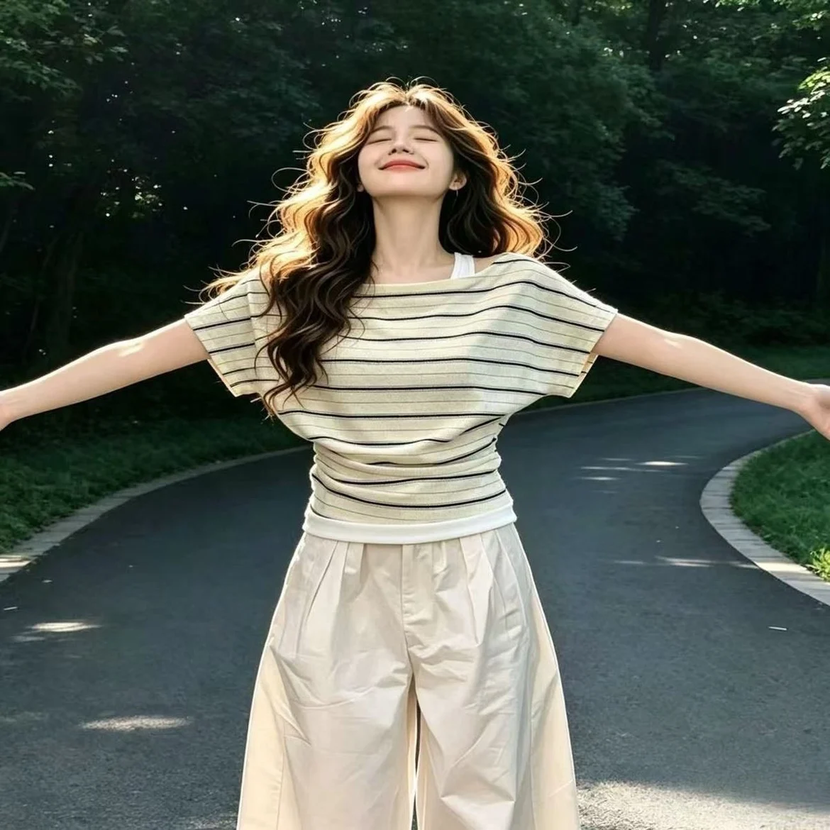 Korean Design Sense Fake Two-Piece Hanging Neck Short-Sleeve Reducing Collar T-Shirt Women Summer Waist-Cinching Slimming Ver...