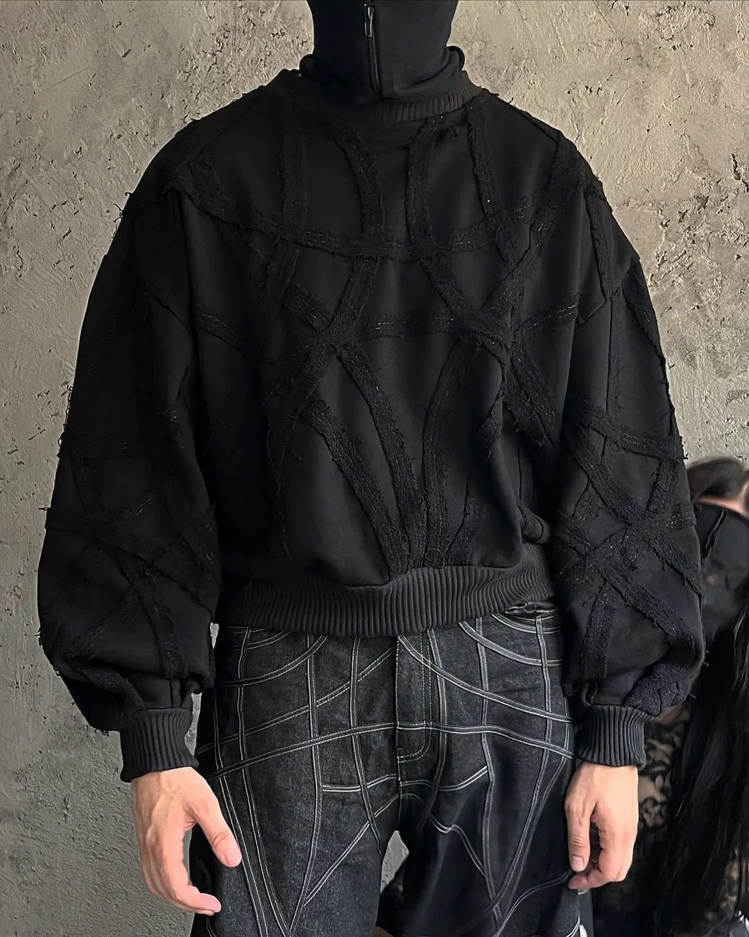 Retro hitam Gotik kaus sweter lengan panjang bergaris perca sweter lengan panjang tebal hangat musim gugur dan musim dingin kaus baru Streetwear