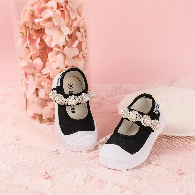 Zapatos de lona informales para bebés y niños, zapatillas antideslizantes de suela blanda para niñas, zapatos transpirables de Color sólido con perlas de imitación
