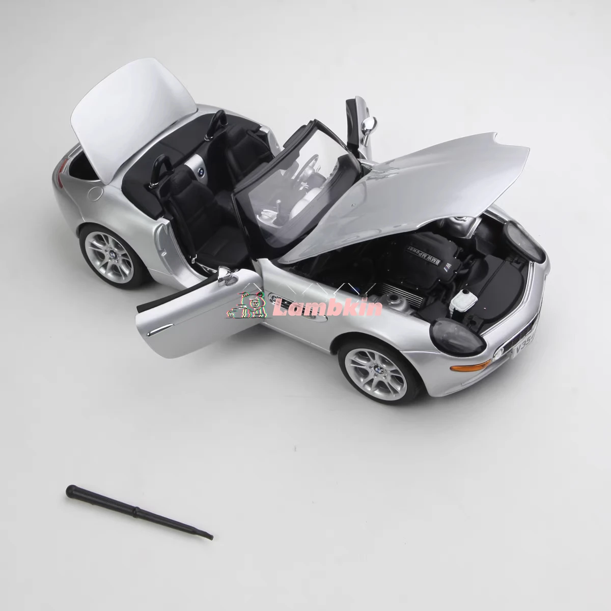 Kyosho 1/18 Originele BMW Z8 Zilver 007 Legering Roadster Model Movie Edition Collectible Gift Ornament Legering