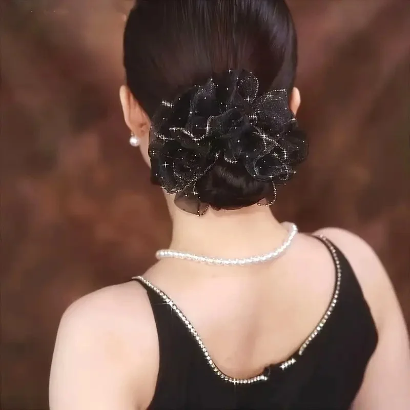 Eleganter böhmischer schwarzer Blumen-Haarring mit funkelnden Verzierungen, Geburtstage, besondere Anlässe, Haarschmuck im Vintage-Stil – Detail 5