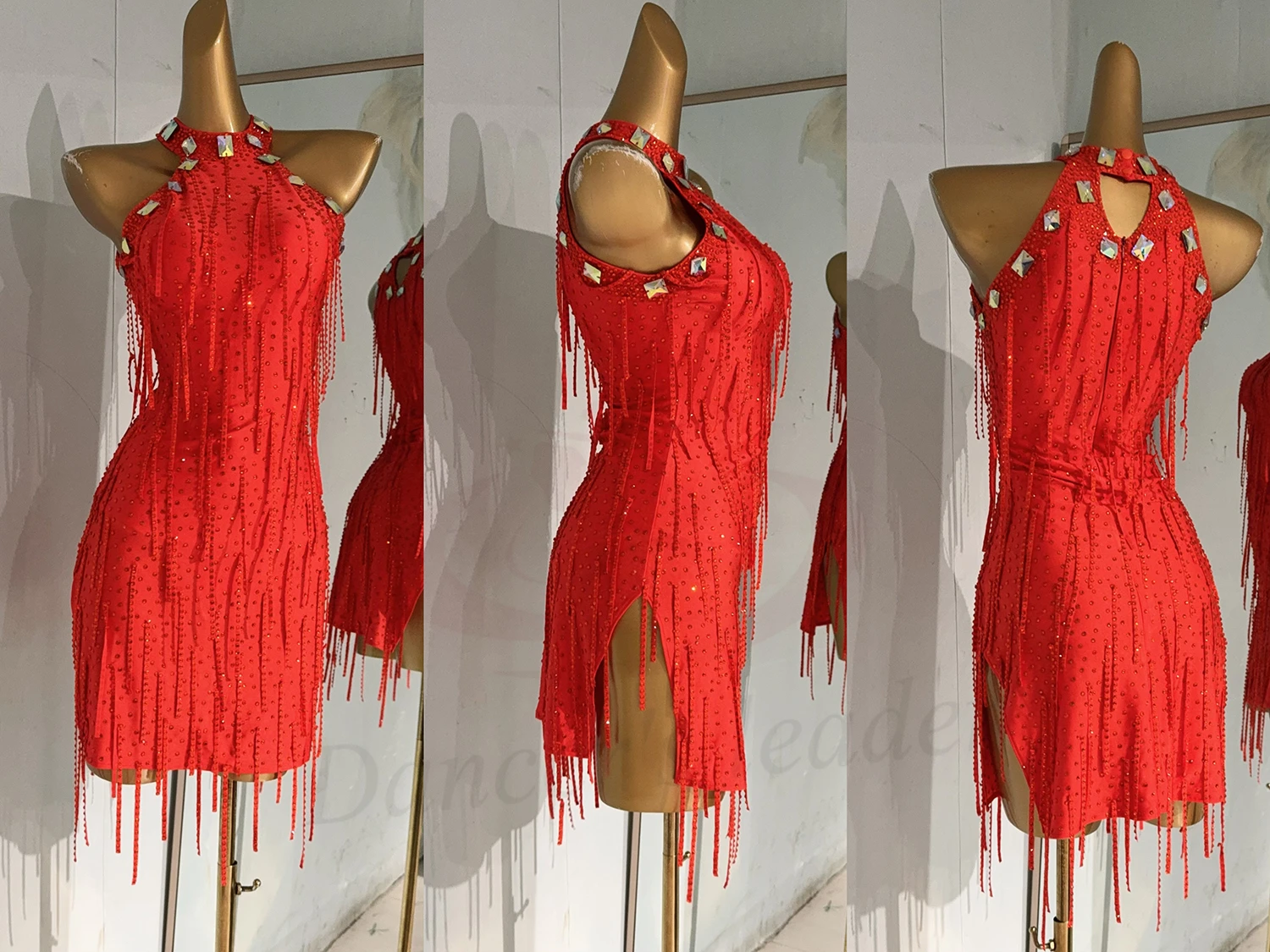 ラテンダンス競技会女性のハイエンドカスタマイズされたダイヤモンドストリップ痩身ビッグレッドローブサンバパフォーマンスウォーターダイヤモンドドレス