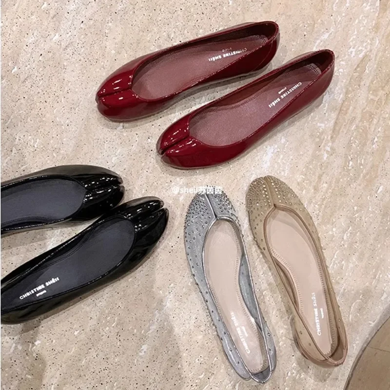 Su Yinyun edición colaborativa Fondo rojo Tabi malla Rhinestone aumento zapatos individuales con punta abierta para mujer calzado informal de verano