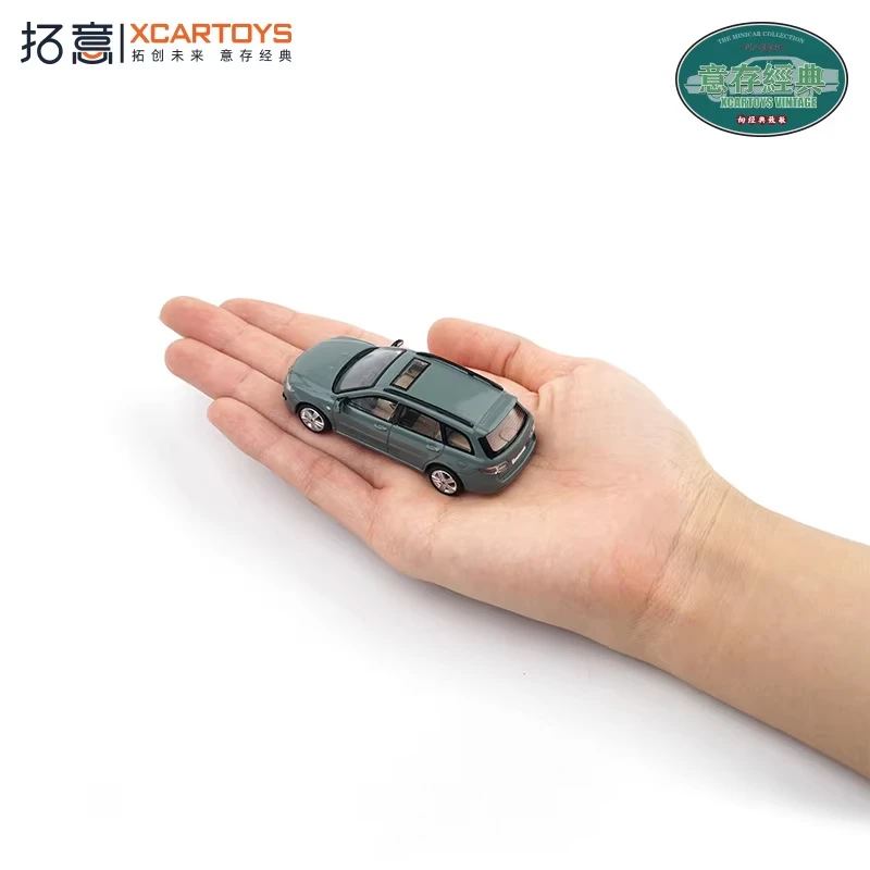 

XCartoys 1:64 Коллекционная модель автомобиля из сплава, серая, серия 6 Travel