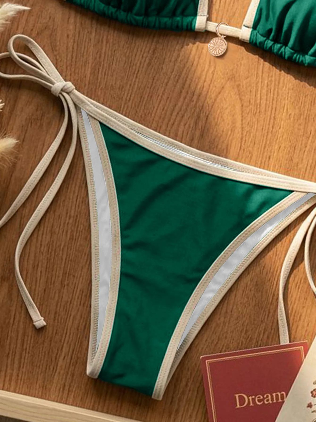 2026 Neuer Europäischer und Amerikanischer Stil Bikini Sexy Farbblock-Design Dreieckiger Zweiteiliger Damen-Badeanzug Set – Detail 22