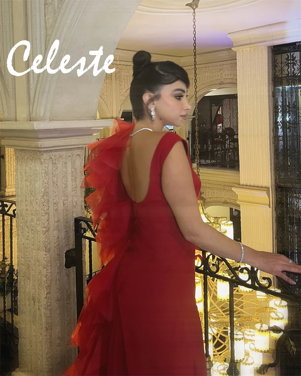 فساتين سهرة مخصصة حديثة من الجيرسيه الأحمر فساتين رسمية لحفلات العودة للوطن برقبة دائرية فساتين كلاسيكية للمناسبات الخاصة