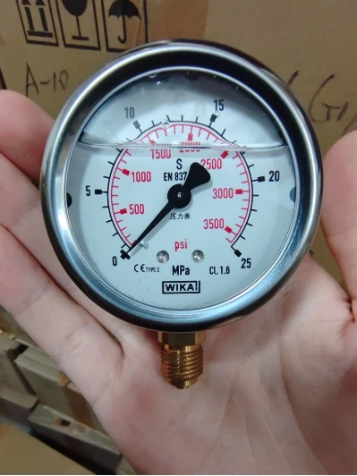 

1PCS WIKA pressure gauge 213.53.063 Radial 25MPa