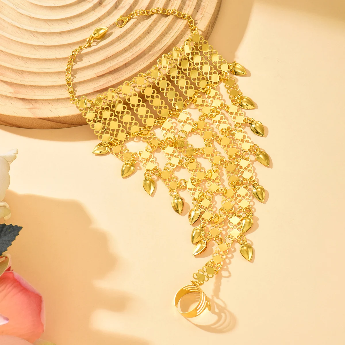 

Винтажный браслет на палец из сплава с позолоченным покрытием в этническом стиле и кольцом, экзотический аксессуар на заднюю цепочку на Ближнем Востоке