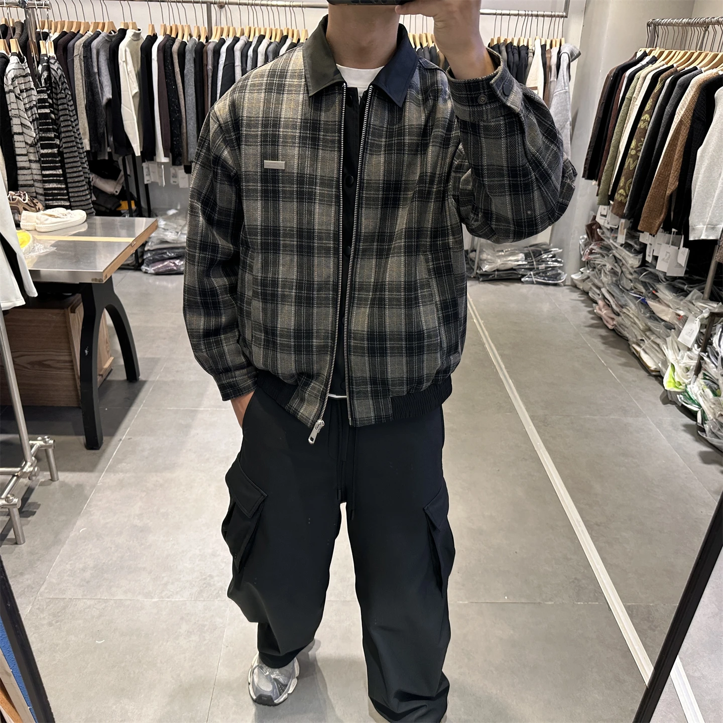 

Trendy Plaid Flannel Men's down Jaet with Stand Collar Patchwork Design 90 White Du Feather Warmth Ci Casual Sle