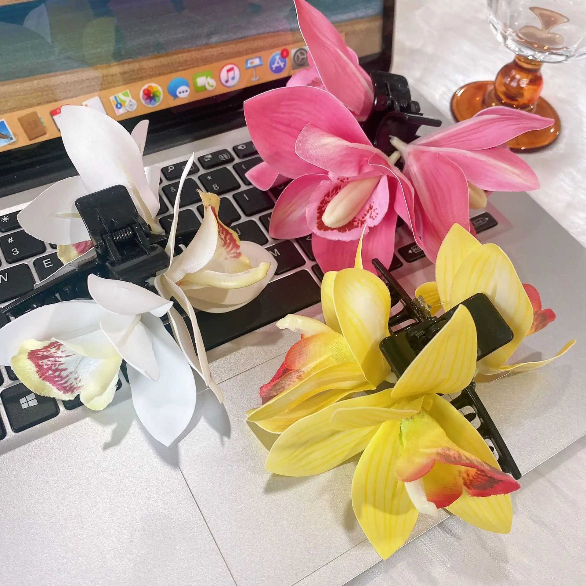 Fabric Egg Flowers Hair Claw Orchid Hair Crab Clips Elegant Ponytail Barrette Girls Shark Clip Hairpins Women Hair Accessories