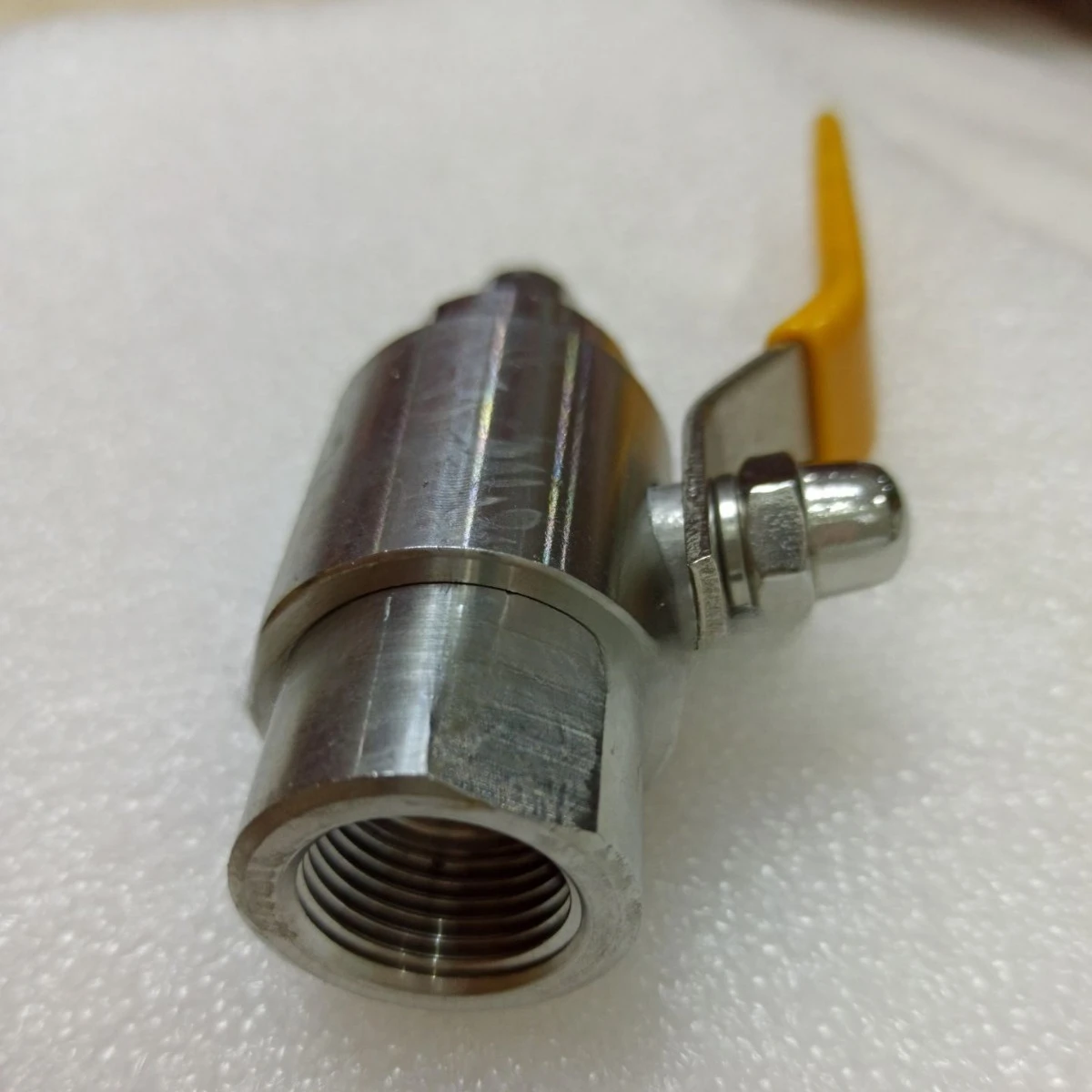 Stainless steel internally threaded ball valve, air source chuck ball valve