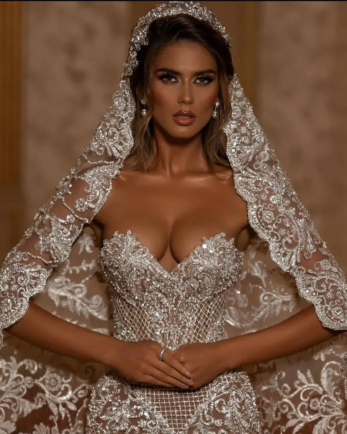 Customized Mermaid Wedding Dress Sweetheart Sequined Lace Arabic Sweep or Trumpet Bridal Gowns Robe De Soiree