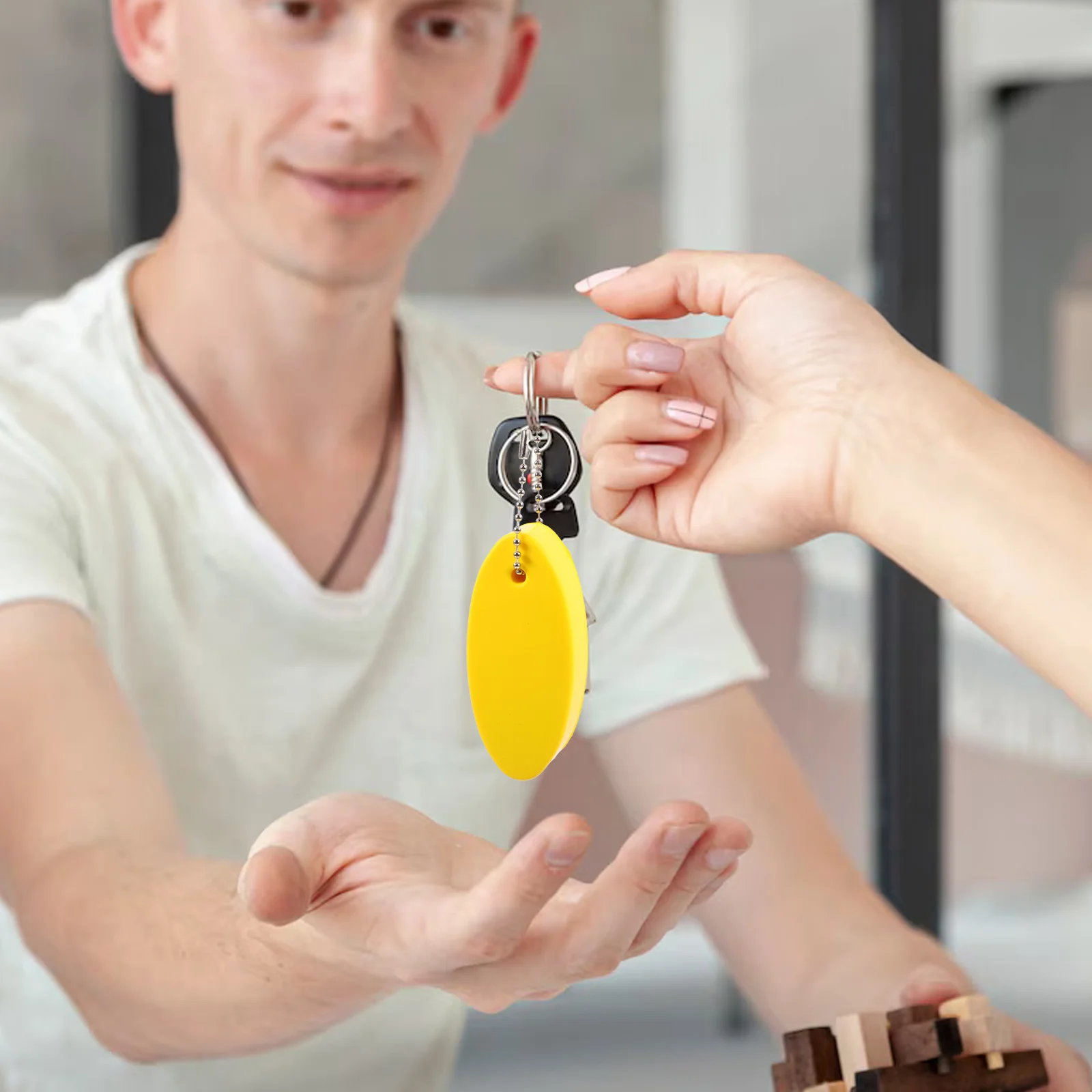 

10 Pcs Floating Keychains Buoyant Design Bright Colors Durable Marine Key Float Oval Keyrings Boat Accessories Water Sports