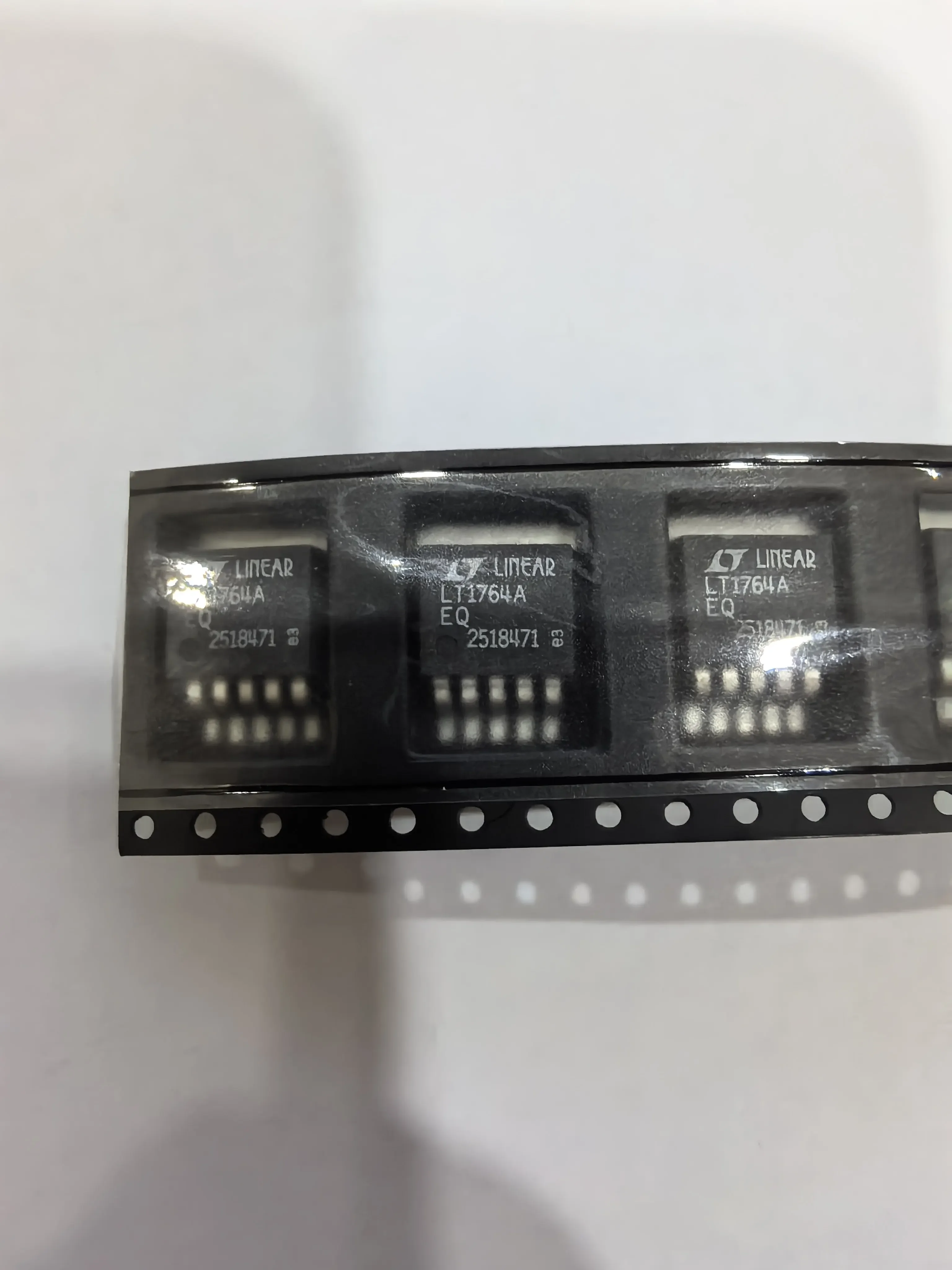 LT1764EQ LT1764AEQ LT1764AEQ-1.8 LT1764AEQ-2.5 LT1764AEQ-3.3 LT1764 - 3A, Fast Transient Response, Low Noise, LDO Regulators