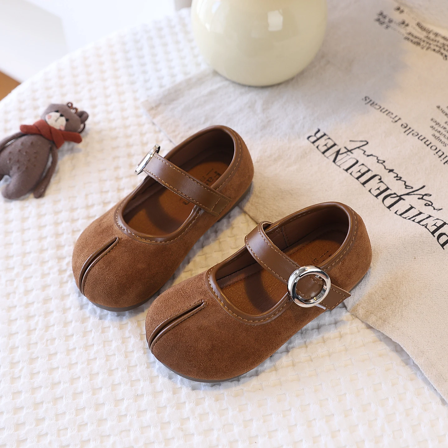 Toddler Girls Mary Jane, Retro Leopard Print Suede Flats, Metal Buckle Strap Non-Slip Soft Sole Little Kids Casual Dress Shoes