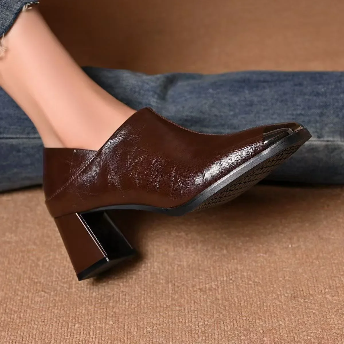 

Women's Shoes Autumn Winter Fashion Designer Luxury Best-selling Retro High Heels Elegant and Comfortable Platform Women's Shoes