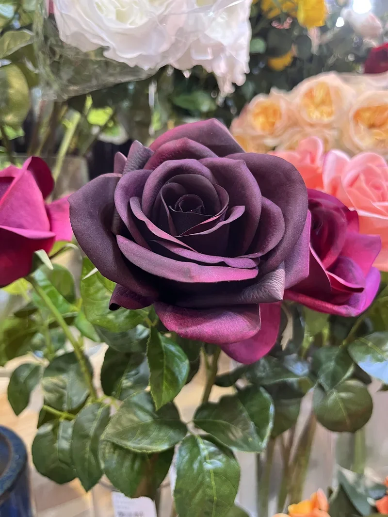 5 Stück Künstliche Feuchtigkeitsspendende Rosen aus Latex, Echt Aussehende Kunstblumen, Brautstrauß, Hochzeitsdekoration, Rosen für Heimdekoration, Partytisch-Blumendekoration – Detail 8