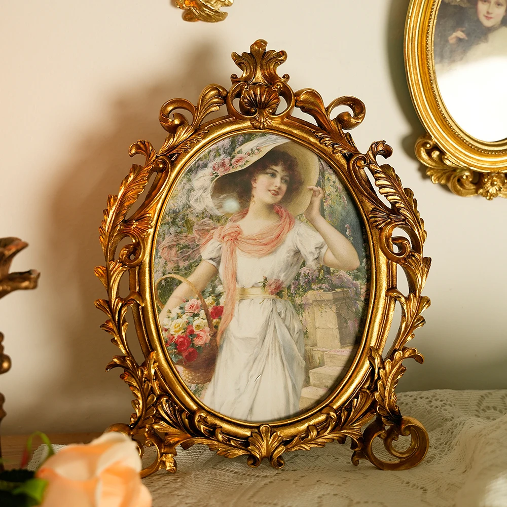 1 PCS 5 cali 6 cali 7 cali Relief Hollowing Resin Photo Frame Carved European Antique Old Oval Resin Home Furnishing Creative Ph