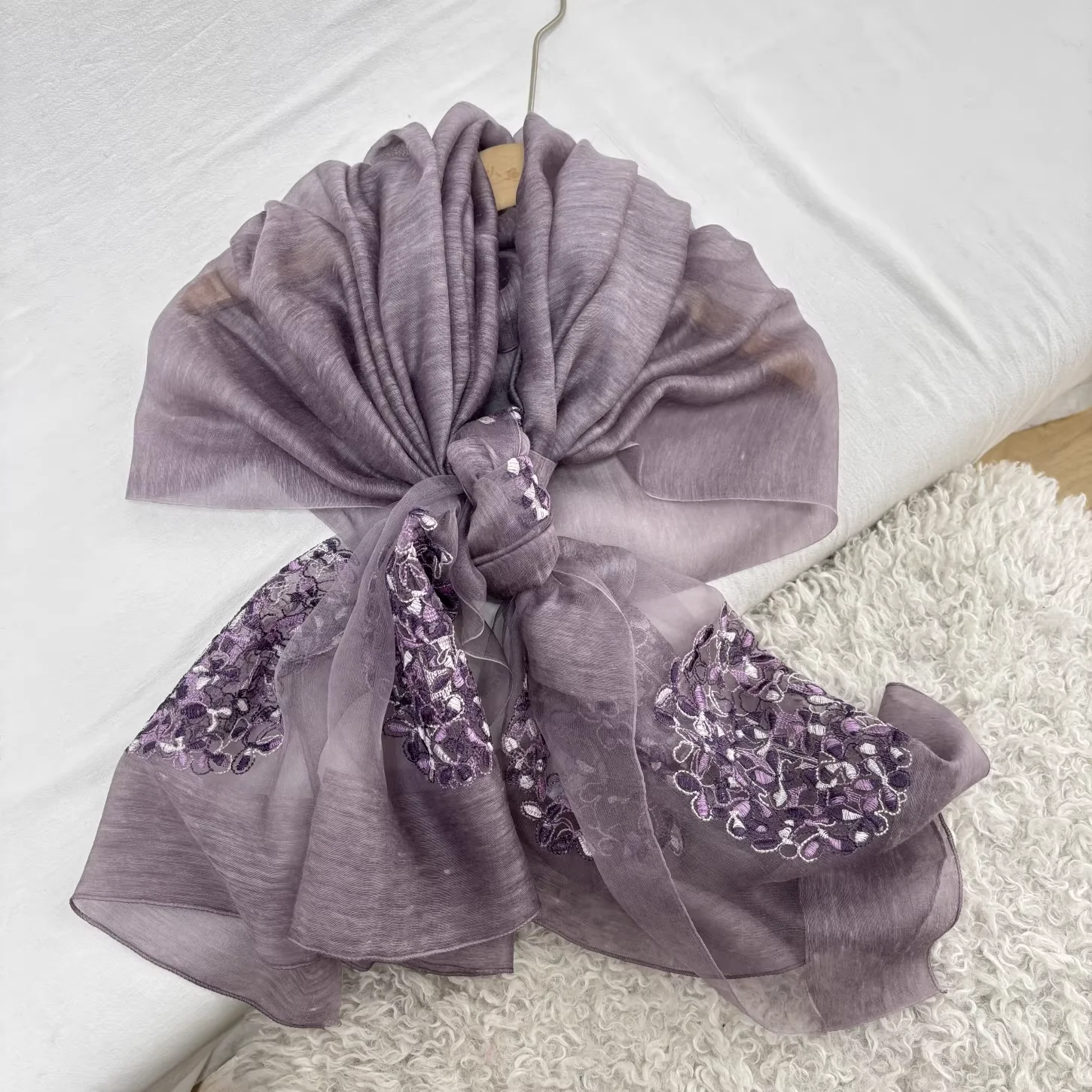 

80% Silk 20% Wool Scarves Women Spring Korean Fashion Embroider Neck Scarves Silk Wool Women's Cape Head Scarves