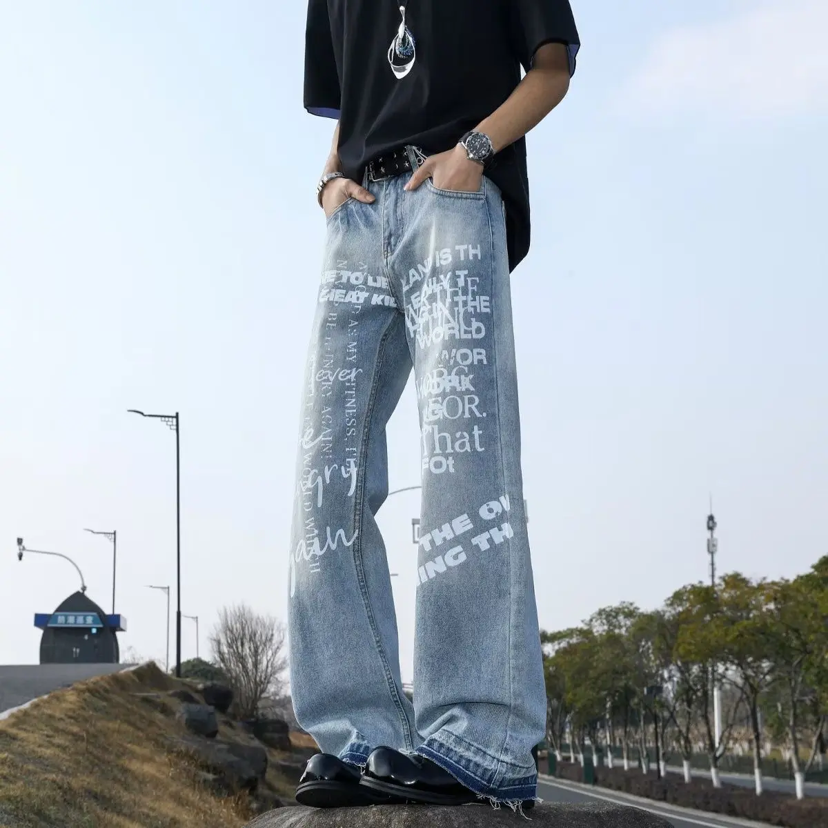

Men's Wide Leg Denim Pants Casual Loose Fit Long Jeans with Pockets Cargo Pants Men Streetwear Men
